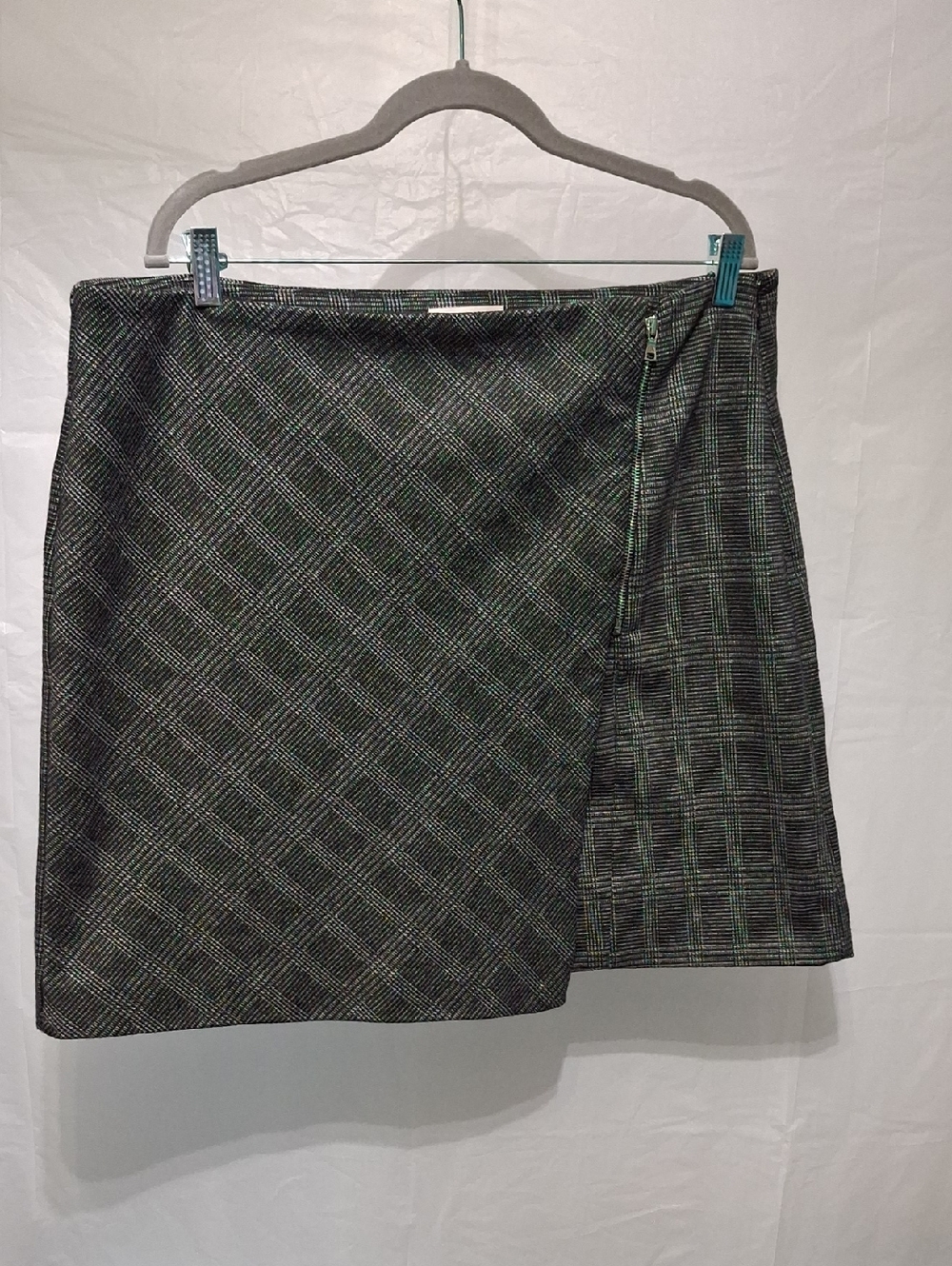 LOFT Plaid Mini Skirt in Black and Grey
